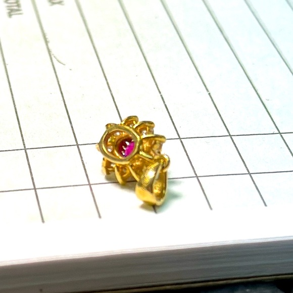 18k Ruby & Diamonds Pendant - Picture 6 of 9